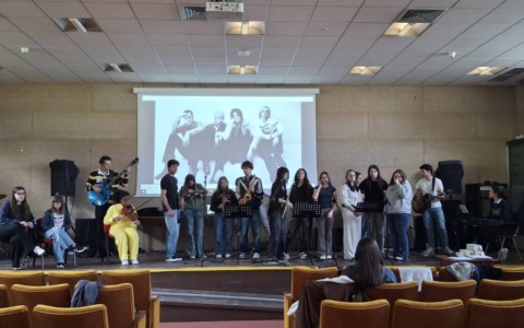Radio Euterpe: al Cristal di Salò i giovani del Laboratorio di Espressione Filosofica del liceo Fermi