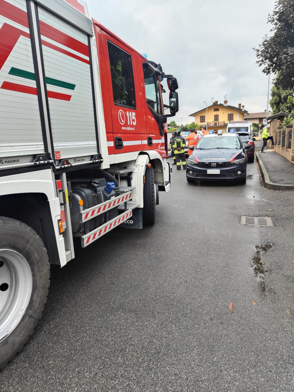Rudiano, si barrica in casa e non apre: i soccorsi passano dalla finestra, illeso l’uomo