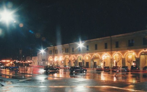 Un comitato per ” salvare” la piazza