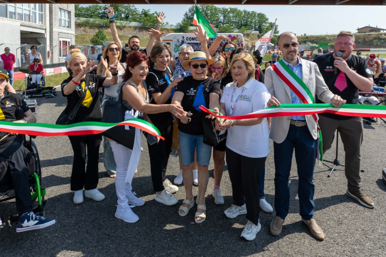 “Musica” dei motori per la Si può fare band