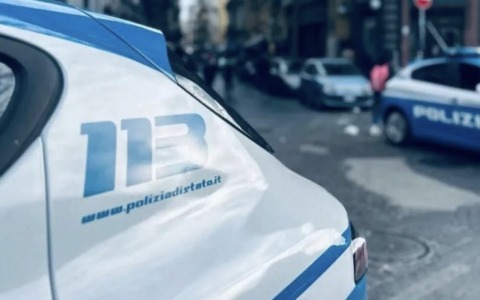 Aggressione a Brescia: ignora il divieto di avvicinamento e il braccialetto elettronico, 44enne arrestato
