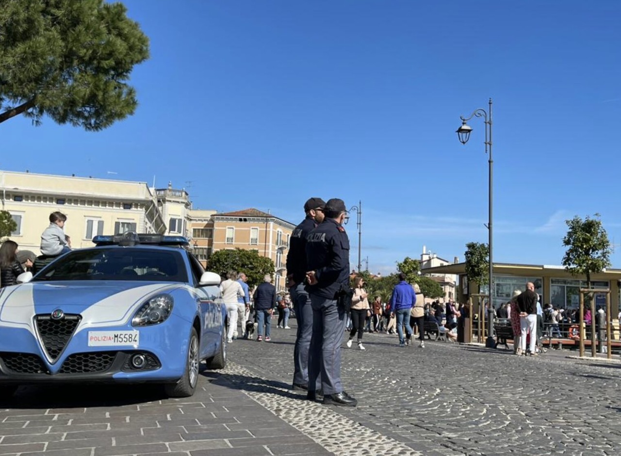 Desenzano del Garda: rubano nei negozi del centro, in manette un 23enne peruviano e una 45enne cilena