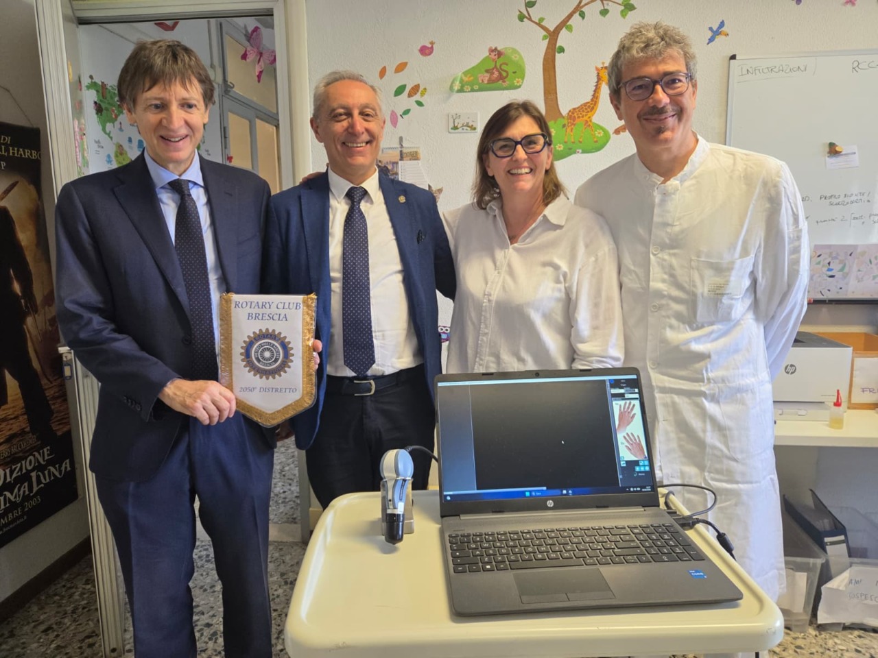 Ospedale dei bambini di Brescia: donato un capillaroscopio ad alta precisione