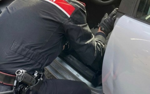 Arrestato un venticinquenne per spaccio: sequestrati oltre 100 grammi di cocaina