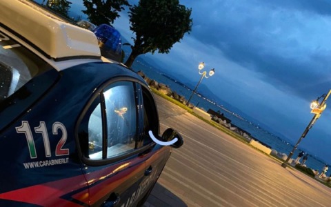 Si fingono Carabinieri per rubare l’oro ad un’anziana: arrestati