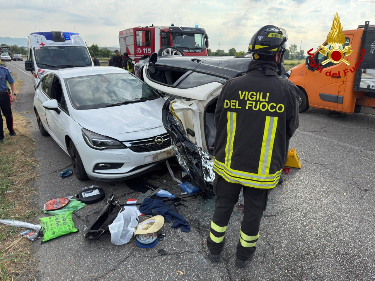 Bagnolo Mella: scontro tra auto, cinque i mezzi coinvolti