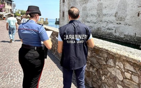 Sirmione: sospesi un bar pizzeria e una gelateria, sanzioni per oltre 90mila euro