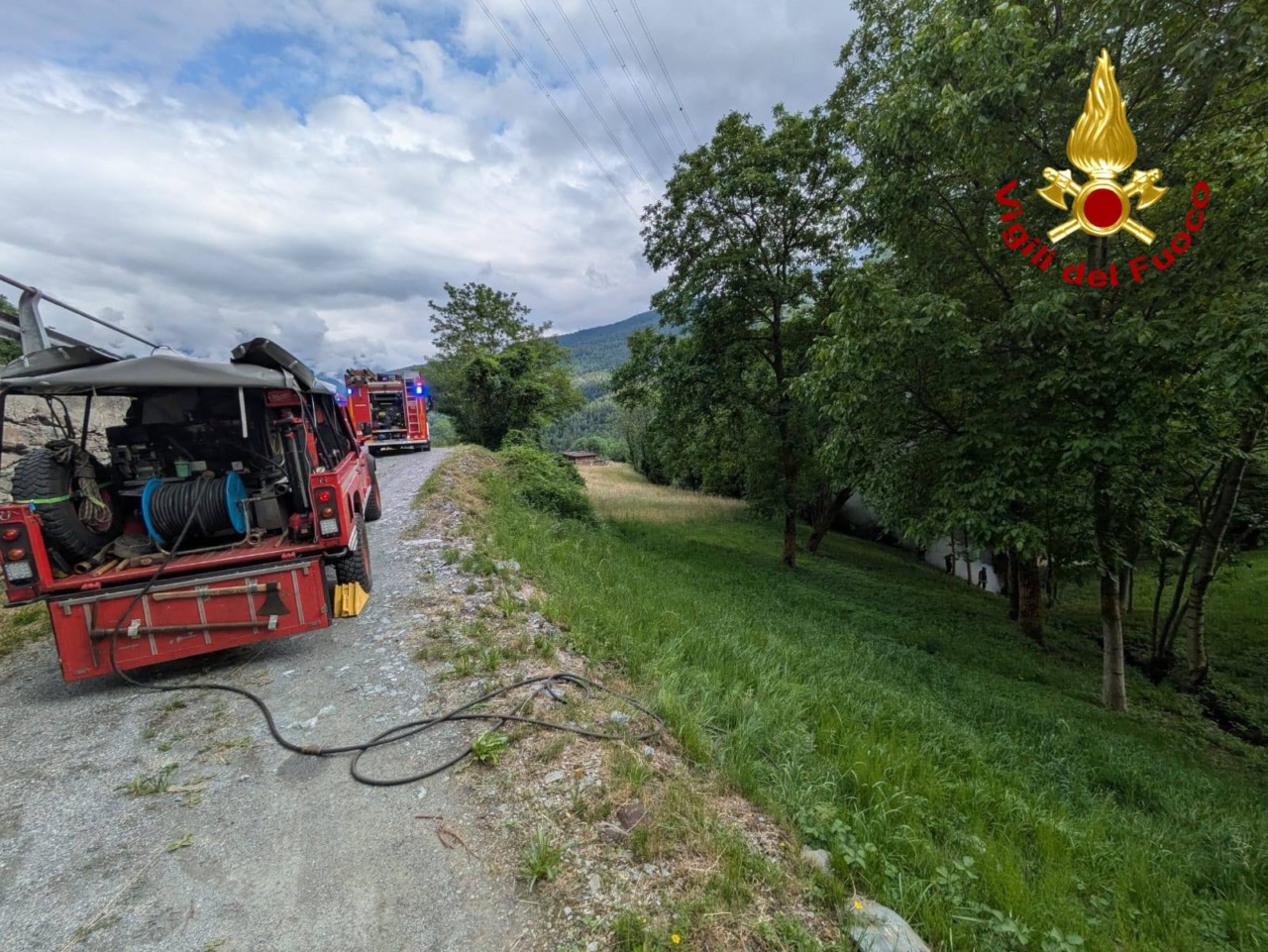 Sterpaglie a fuoco a Edolo: l’intervento dei Vigili del Fuoco