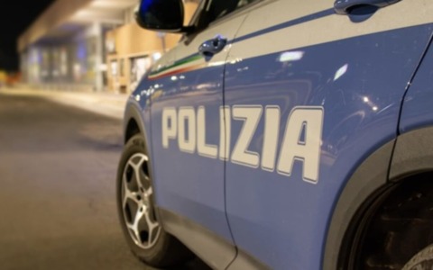Ultras aggrediscono polizia e tifosi: scattano due Daspo