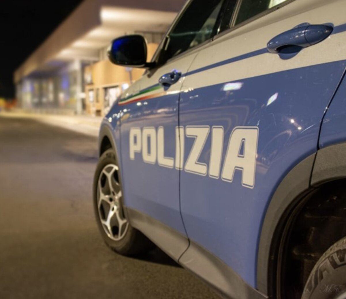 Ultras aggrediscono polizia e tifosi: scattano due Daspo
