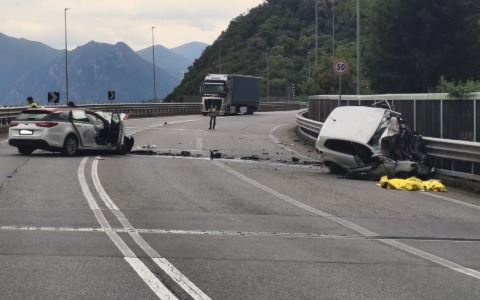 Tragico schianto frontale a Iseo, morte due sorelle di 23 e 14 anni