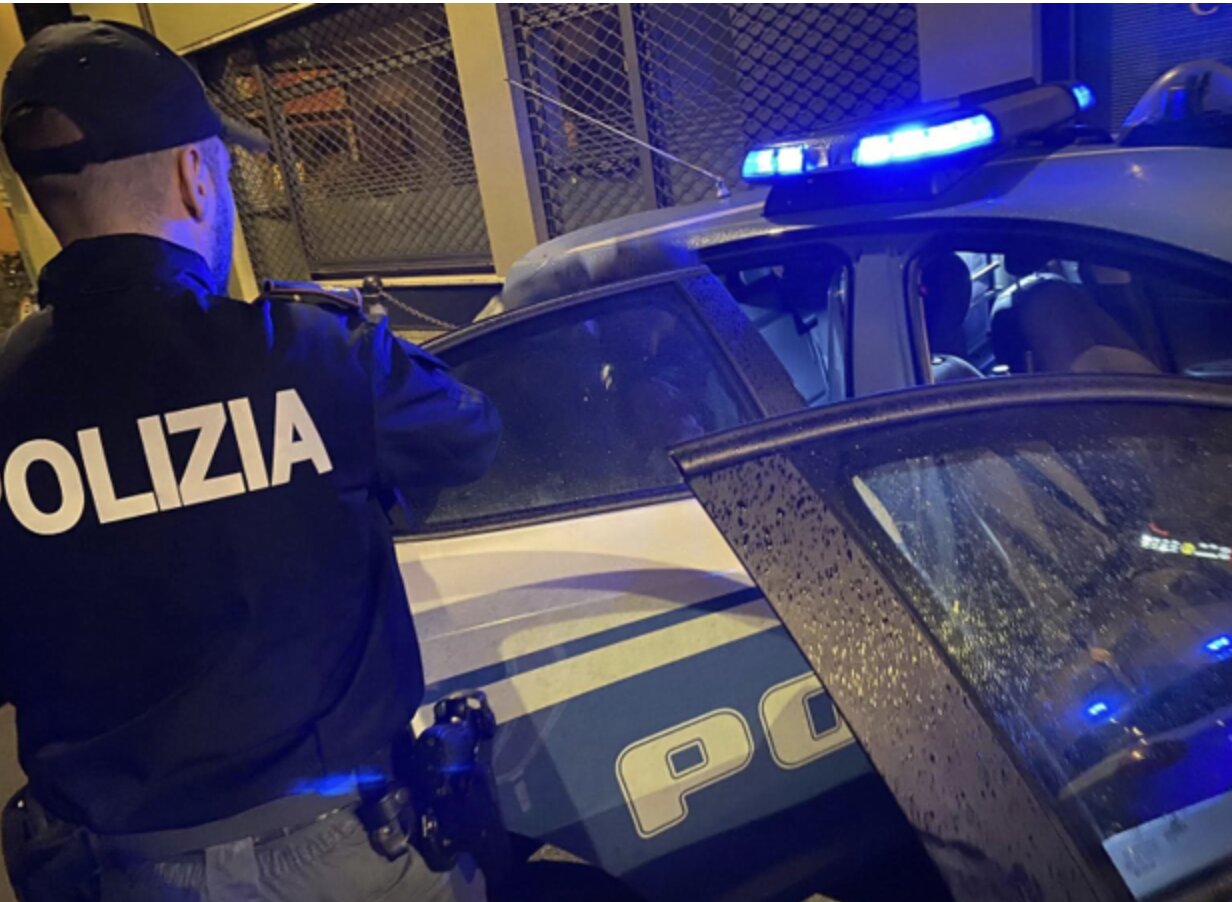 Brescia: rubano un minivan poi geolocalizzato dal proprietario, due in manette