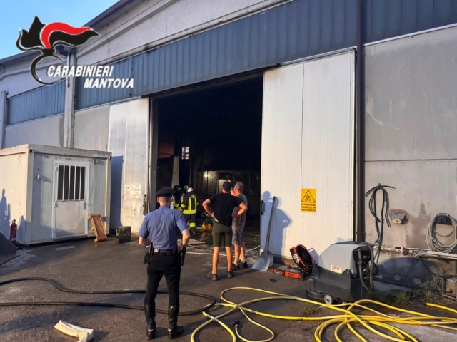 Castiglione delle Stiviere: in fiamme un’azienda agricola