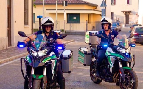 Causano incidenti e si danno alla fuga: due casi a Rezzato, scattano le denunce