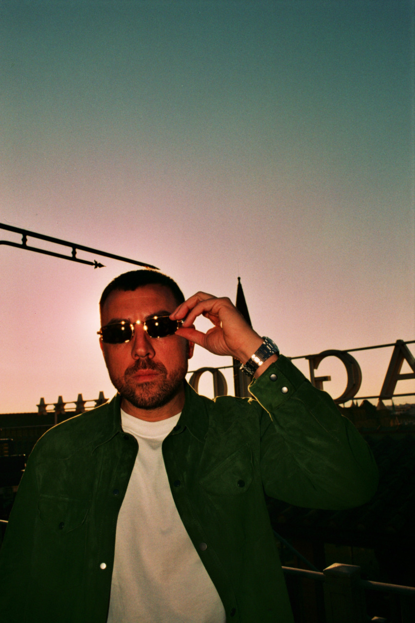 Coez: da domani e per due fine settimana al Vittoriale con “From the Rooftop”