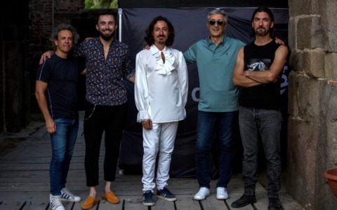 I Mesmerising aprono il concerto dei Deep Purple