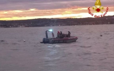 In difficoltà sul Garda mentre praticano kite surf: l’intervento a Desenzano del Garda