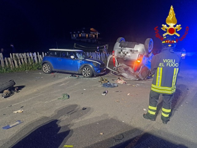 Incidente a Borno: quattro auto coinvolte e tre feriti