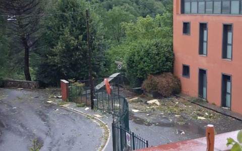 La furia del maltempo colpisce anche le scuole: colpiti il Primo Levi di Lumezzane e il Perlasca di Vobarno
