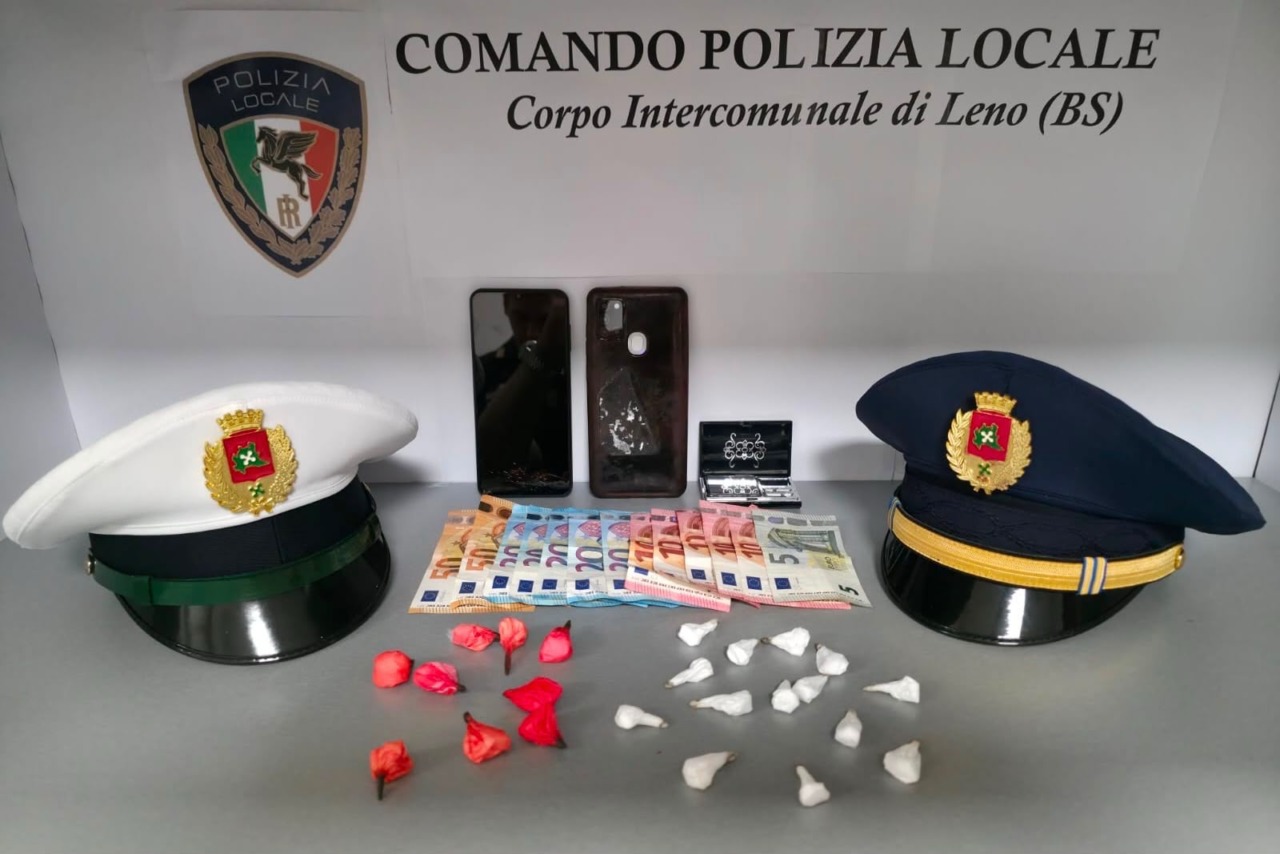 Leno: pusher trovato con oltre venti dosi di cocaina e denaro contante, arrestato