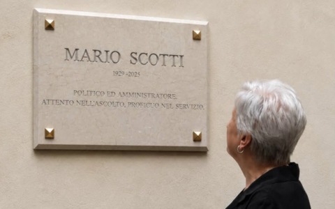 Mario Scotti: inaugurata una targa in memoria a Palazzo Martinengo