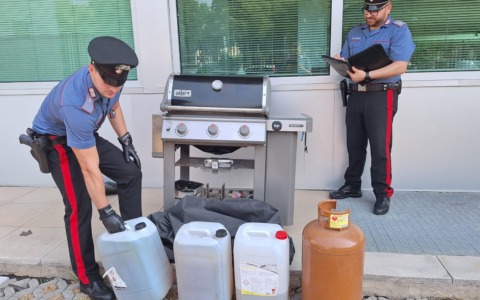 Borgosatollo: ruba gasolio, barbecue e una bombola di gas da una villa, arrestato