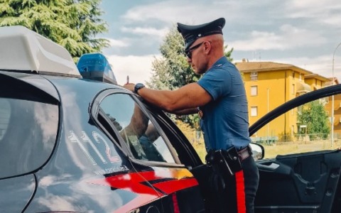 Furti a catena nei centri commerciali tra Chiari e Erbusco: denunciate due donne
