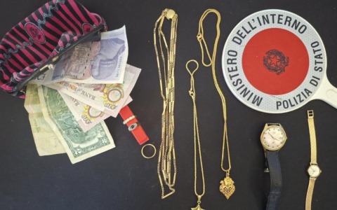 Si finge carabiniere e tenta di rubare ad un’anziana preziosi per 20mila euro, 29enne arrestato
