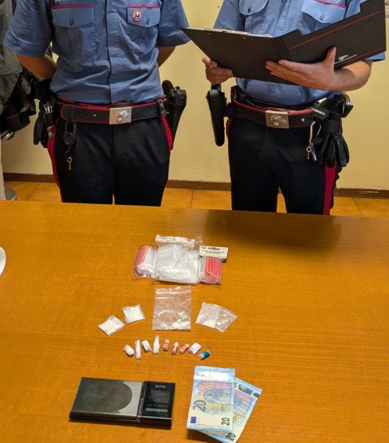 Spaccio di droga: in manette un 53enne di Nave, trovato con 13 dosi di cocaina