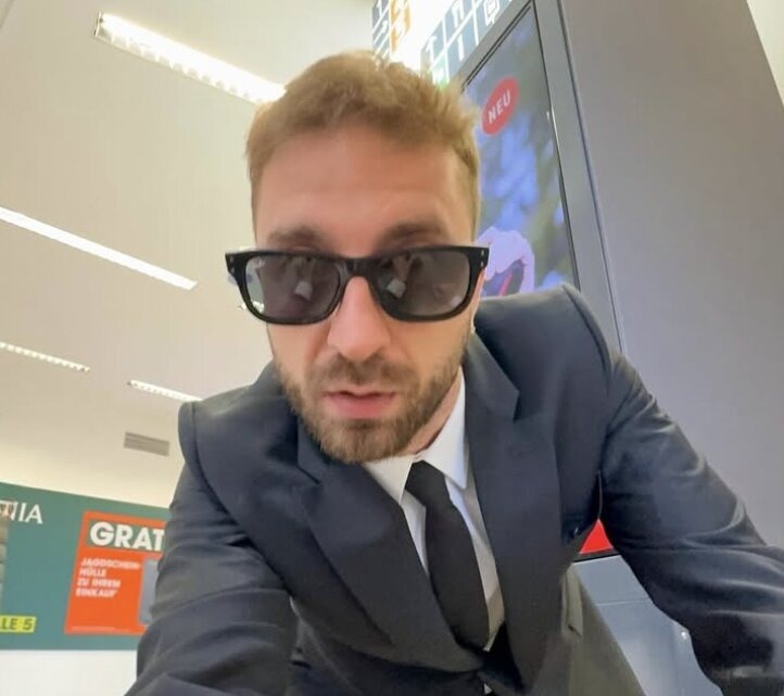 Stefano Corti de Le Iene morso da una zecca, curato all’ospedale di Gavardo
