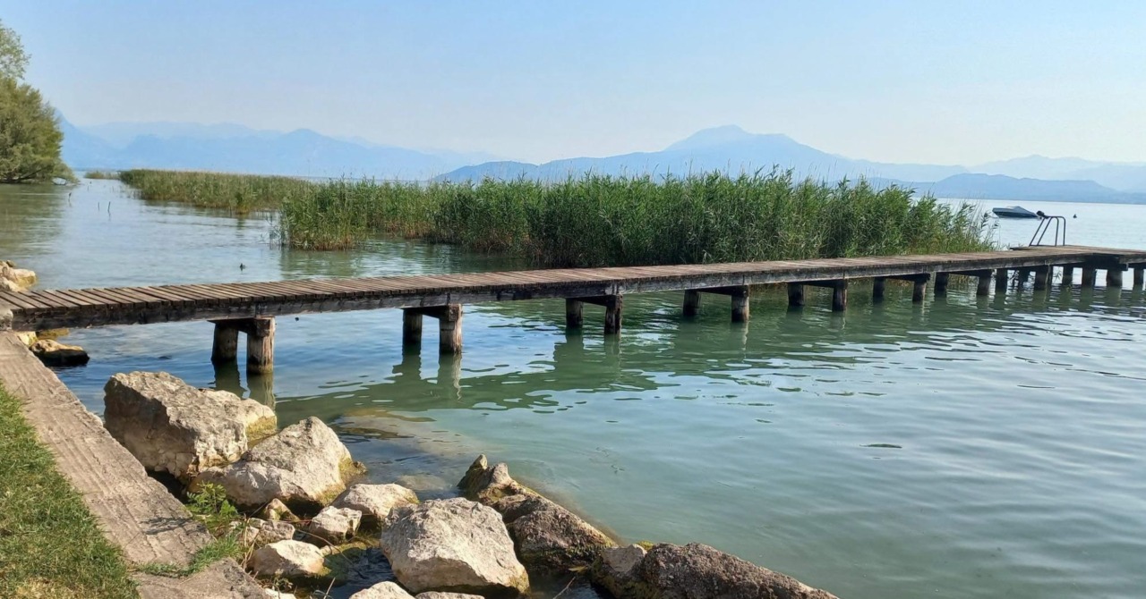 Pontili inagibili al Lido delle Bionde e Punta Grò, discussione in Consiglio