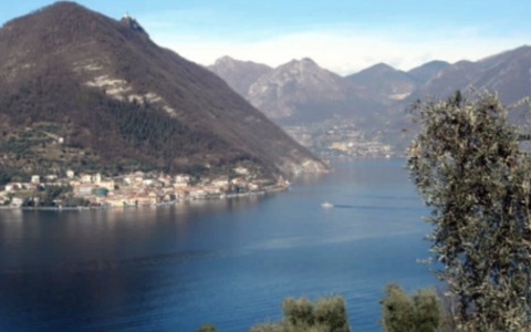 Alghe nel basso lago, il comune stanzia risorse aggiuntive