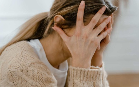 Cannabis e ansia: il paradosso di una sostanza considerata rilassante