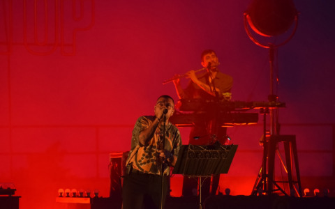 Coez chiude l’edizione 2026 del Tener-a-mente Festival: l’intimità interpretativa fa centro