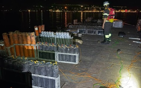 Iseo, sparati 220 chilogrammi di fuochi d’artificio: presenti i Vigili del Fuoco per assistenza tecnica