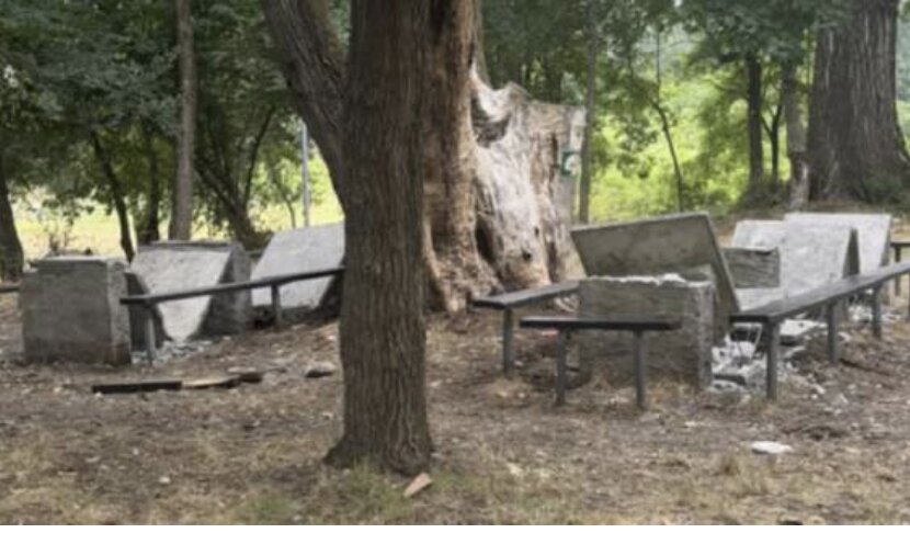 Giro di vite all’Oasi dei Pensionati: c’è la rimozione forzata dei mezzi