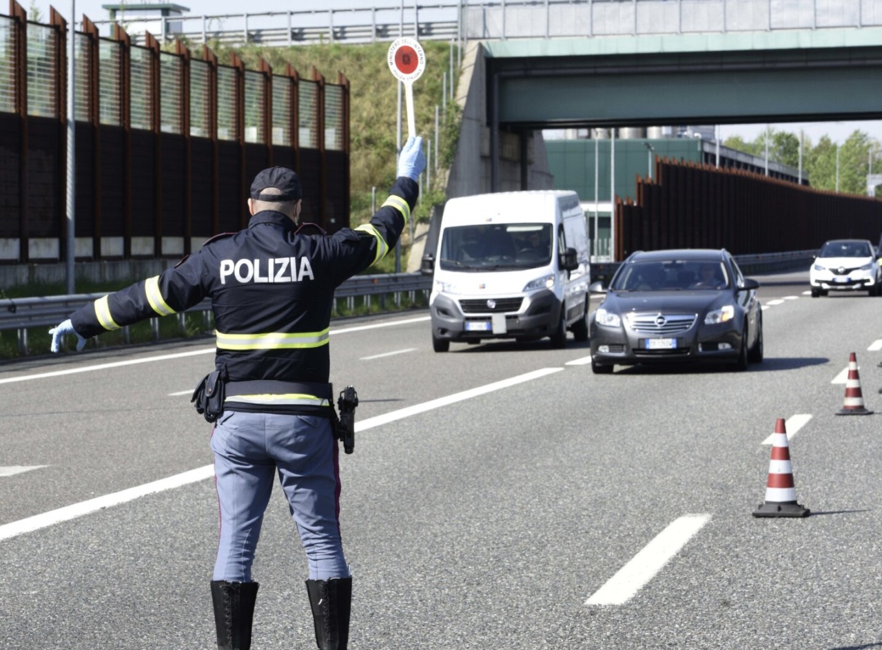 Operazione Safe Holiday: 322 i veicoli controllati, 4 denunce e 16 patenti ritirate