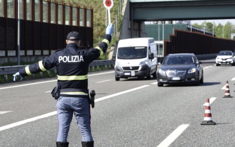 Operazione Safe Holiday: 322 i veicoli controllati, 4 denunce e 16 patenti ritirate