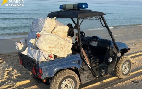 Operazione internazionale antidroga: recuperate 2 tonnellate di cocaina