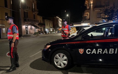 Valle Camonica: patenti ritirate e stupefacenti sequestrati durante i controlli di routine