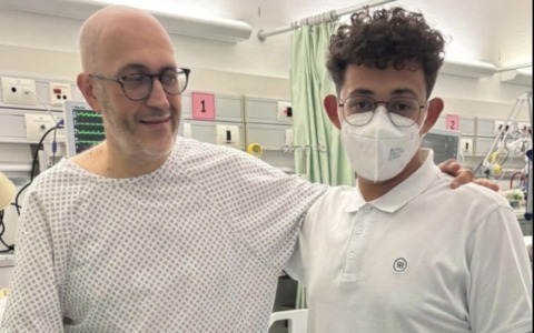 Il sangue freddo di Michele: rianima  il padre e gli salva la vita dopo un infarto