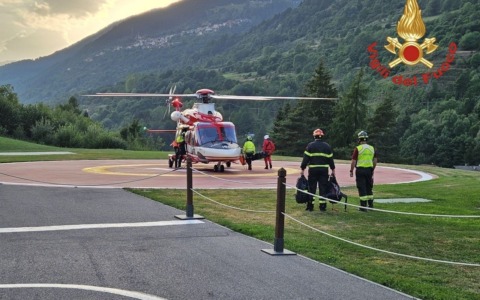 Temù, Gole Larghe: i Vigili del Fuoco intervengono per recuperare una famiglia in difficoltà