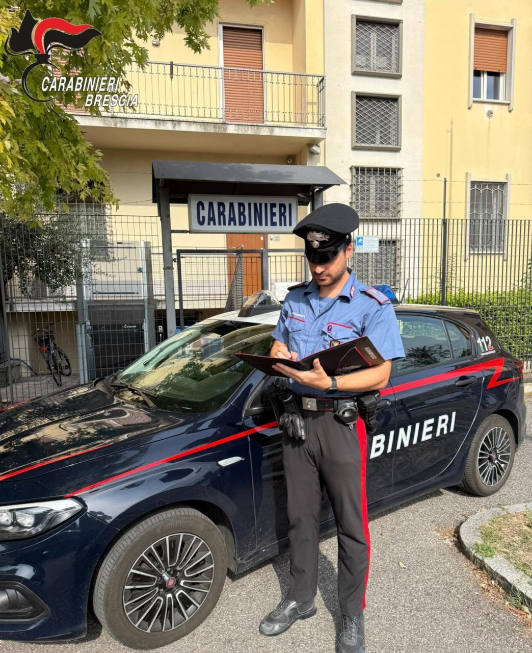 Viola il divieto di avvicinamento e si reca a casa della ex moglie: arrestato