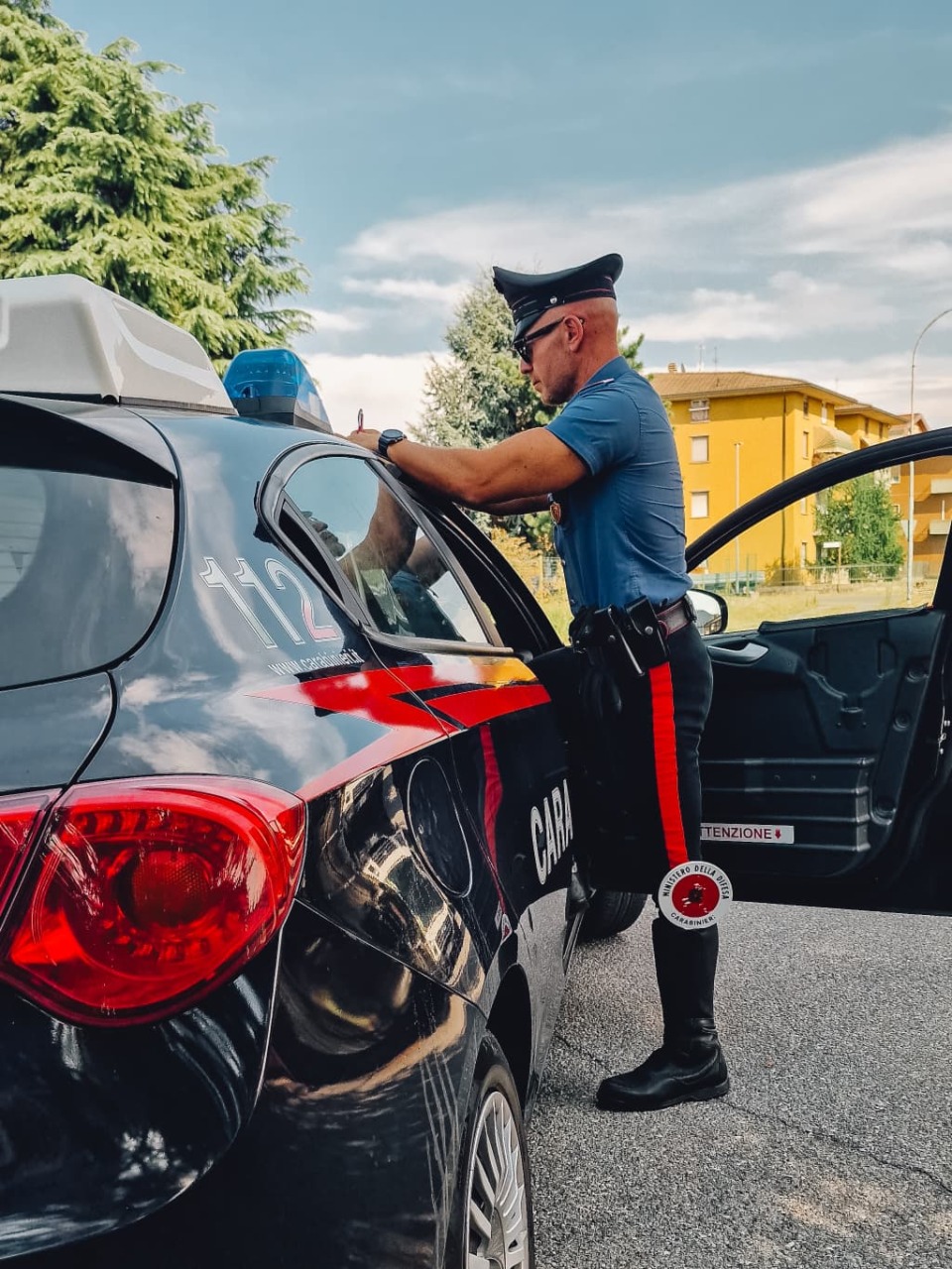 Aggrediscono e rapinano un 28enne a Rovato: arrestati quattro minorenni