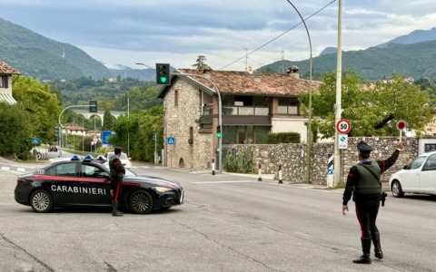 Arrestato per spaccio: i Carabinieri lo hanno colto sul fatto