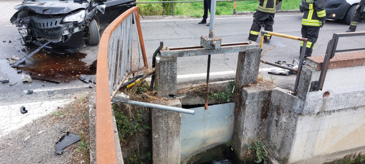 Strada pericolosa, ennesimo incidente a Offlaga