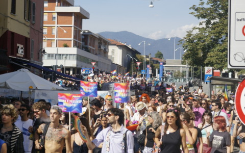 Brescia Pride: in 16mila in corteo per le strade della città