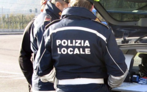 Brescia: controlli a tappeto da parte della Polizia Locale, tredici le patenti ritirate