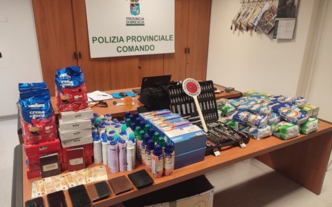 Castegnato, auto sospetta fermata dalla Polizia Provinciale: tre denunciati per ricettazione