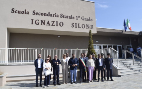 Erbusco, taglio del nastro alla nuova scuola media